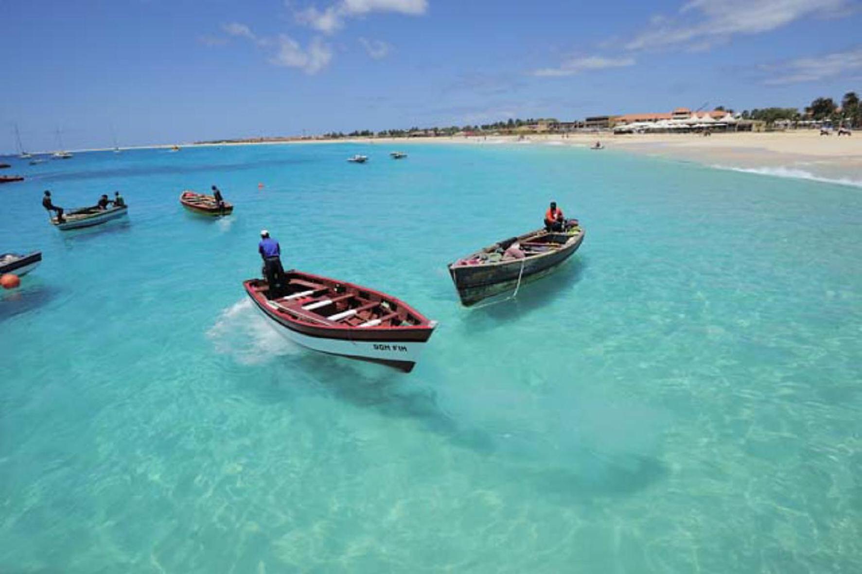 Capo Verde Vacanze Azalea Santa Maria Bagian luar foto